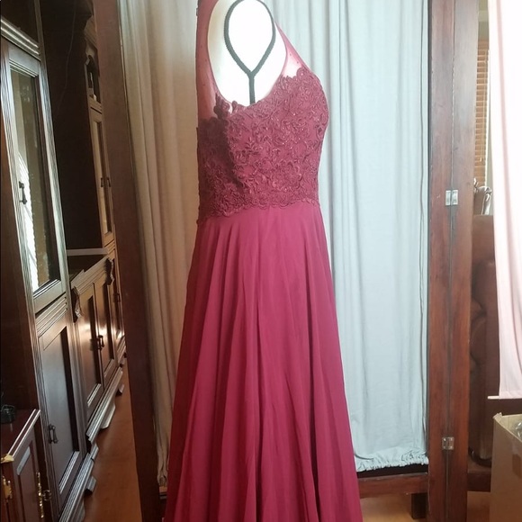 Burgundy red embroidered chiffon gown dress - Picture 3 of 8